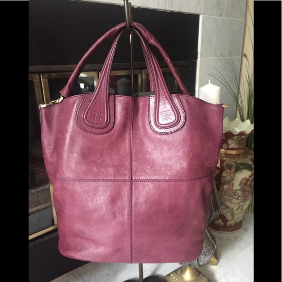 Givenchy Nightingale Shopper Tote. - Picture 2 of 12